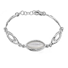 Carica l&#39;immagine nel visualizzatore di Gallery, Bracciale Essenza in argento naturale e madreperla
